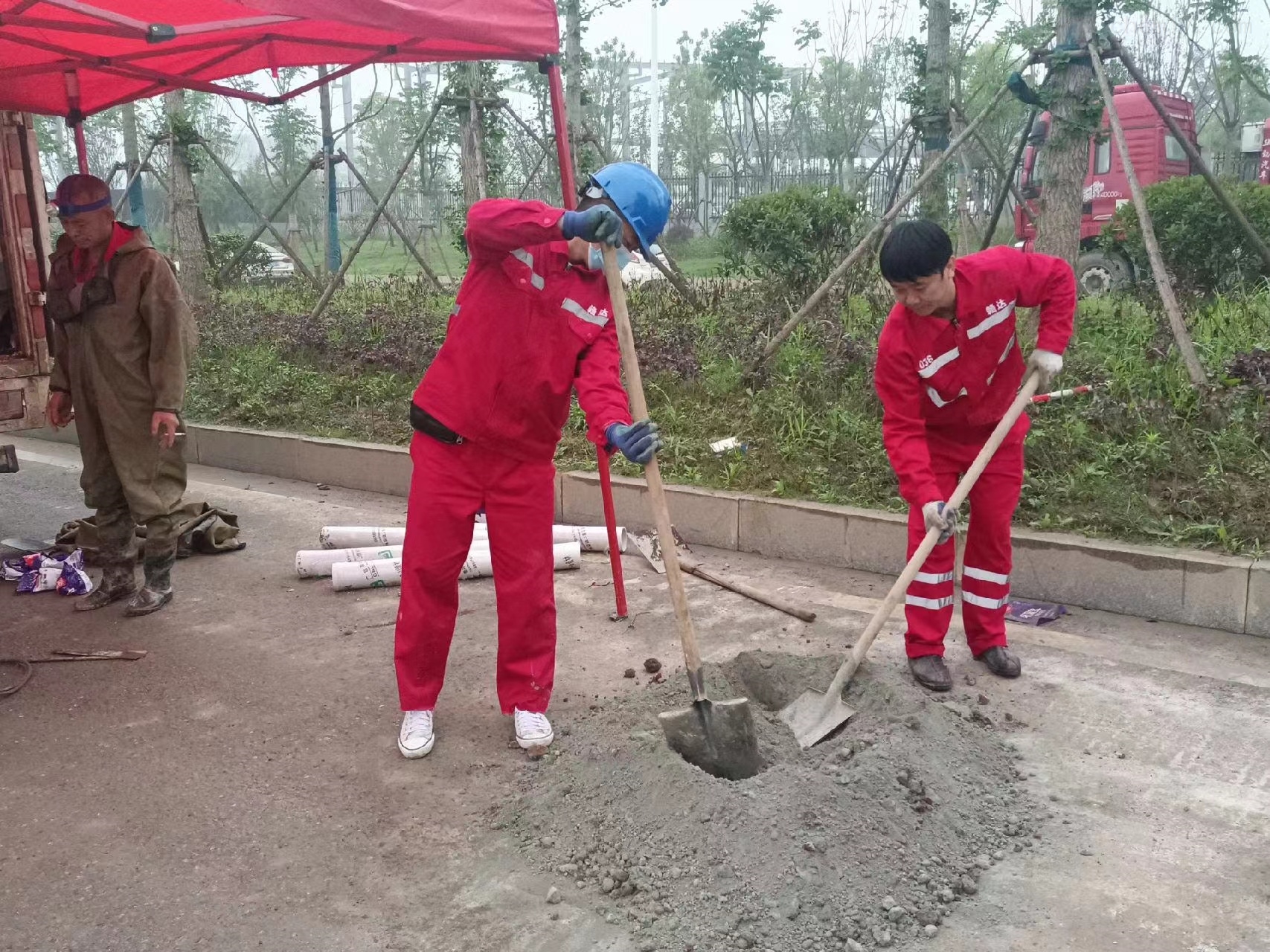 吴中管道疏通哪家好】及时进行市政管道清淤